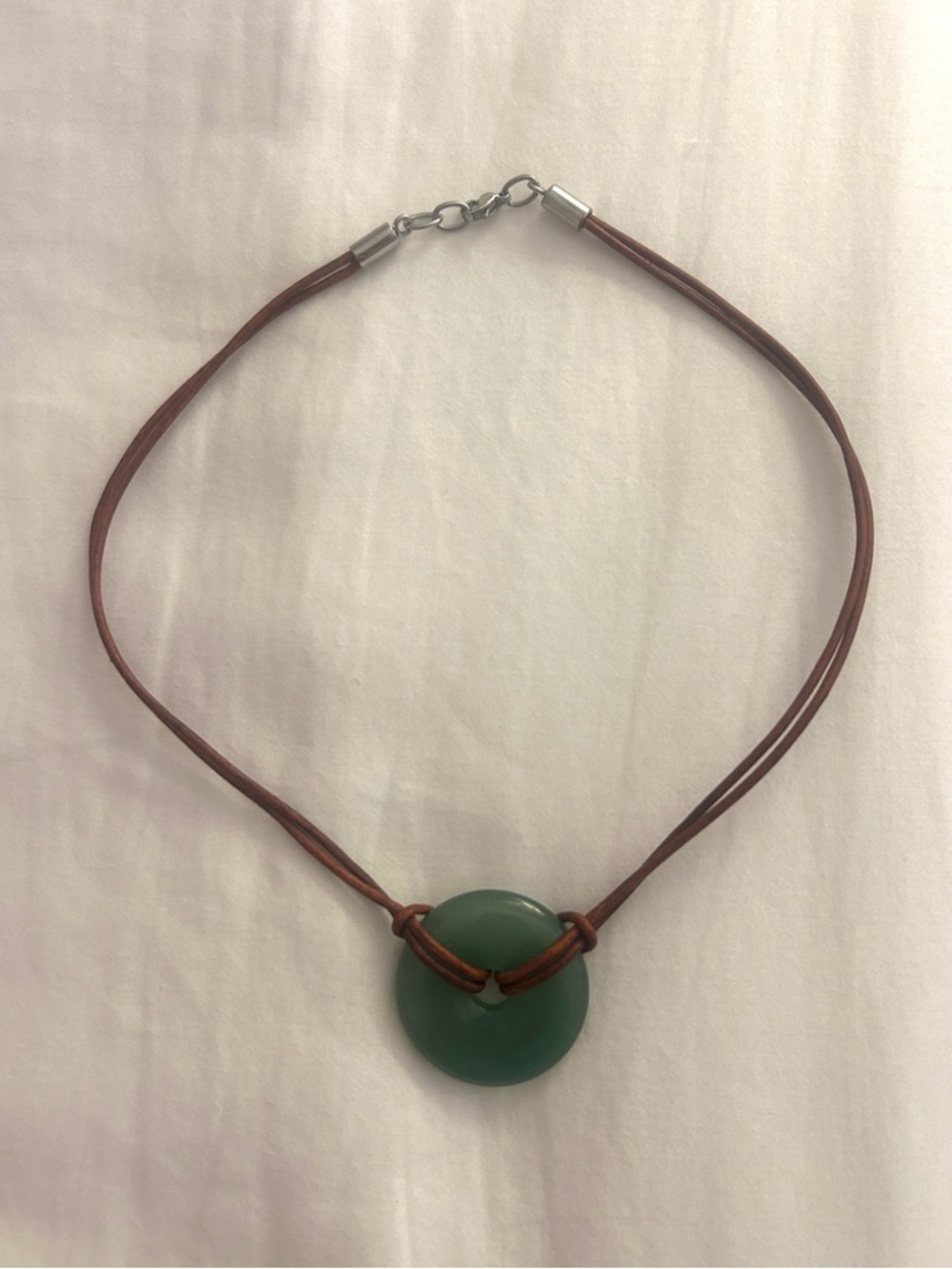 Gorgeous jade circle necklace
